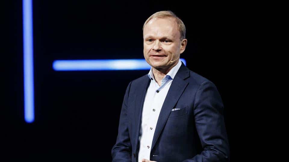 Nokia CEO Makes First 'Immersive' Call