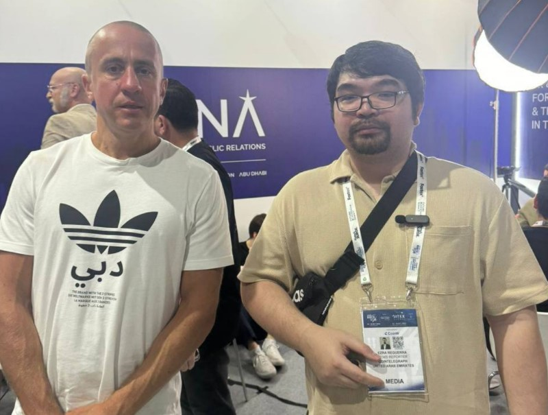 Waves founder Sasha Ivanov and Cointelegraph reporter Ezra Reguerra. Source: Luna PR