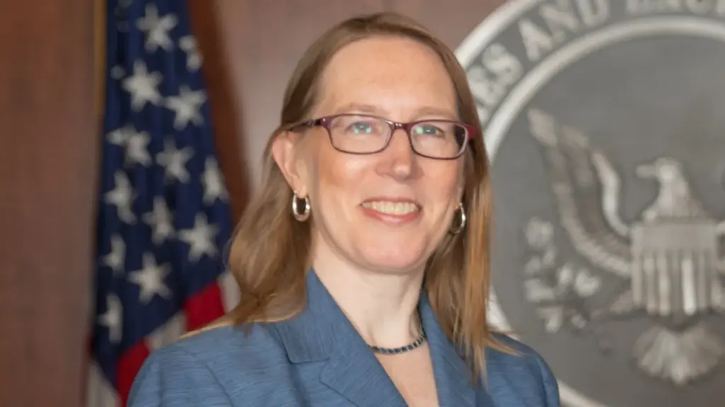 Hester Peirce Calls for Crypto Clarity Amid "Operation Chokepoint 2.0" Fears