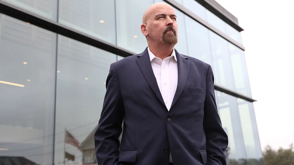 XRP Lawyer John Deaton Weighs In On TRUMP Coin Listings