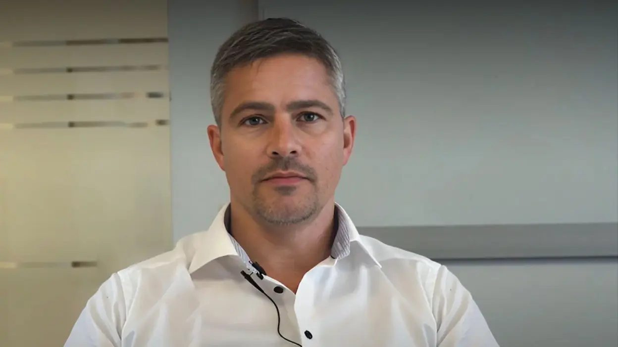 Economist Forecasts Persistent Inflation Surge