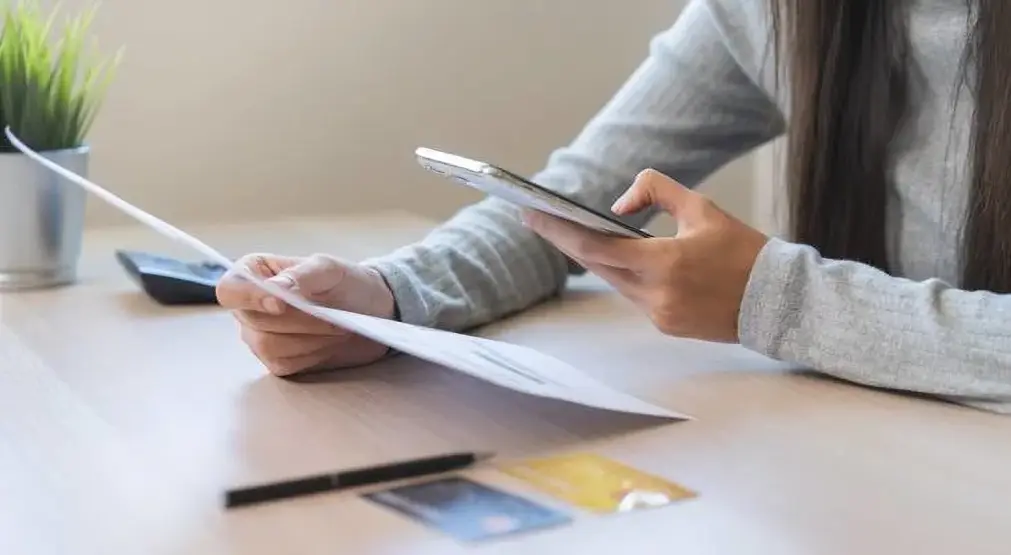 Clay Raises New Round at $3B Valuation