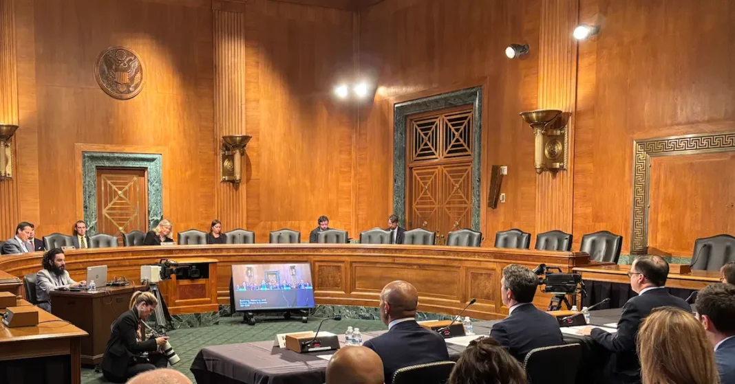Senators Skip 'Bipartisan' Crypto Market Structure Hearing