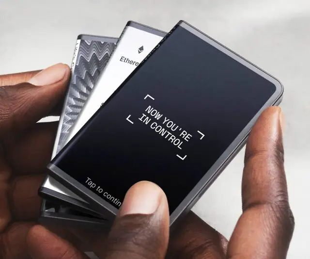 Self-Custody vs Exchange Wallets: Which Is Safer in 2025?