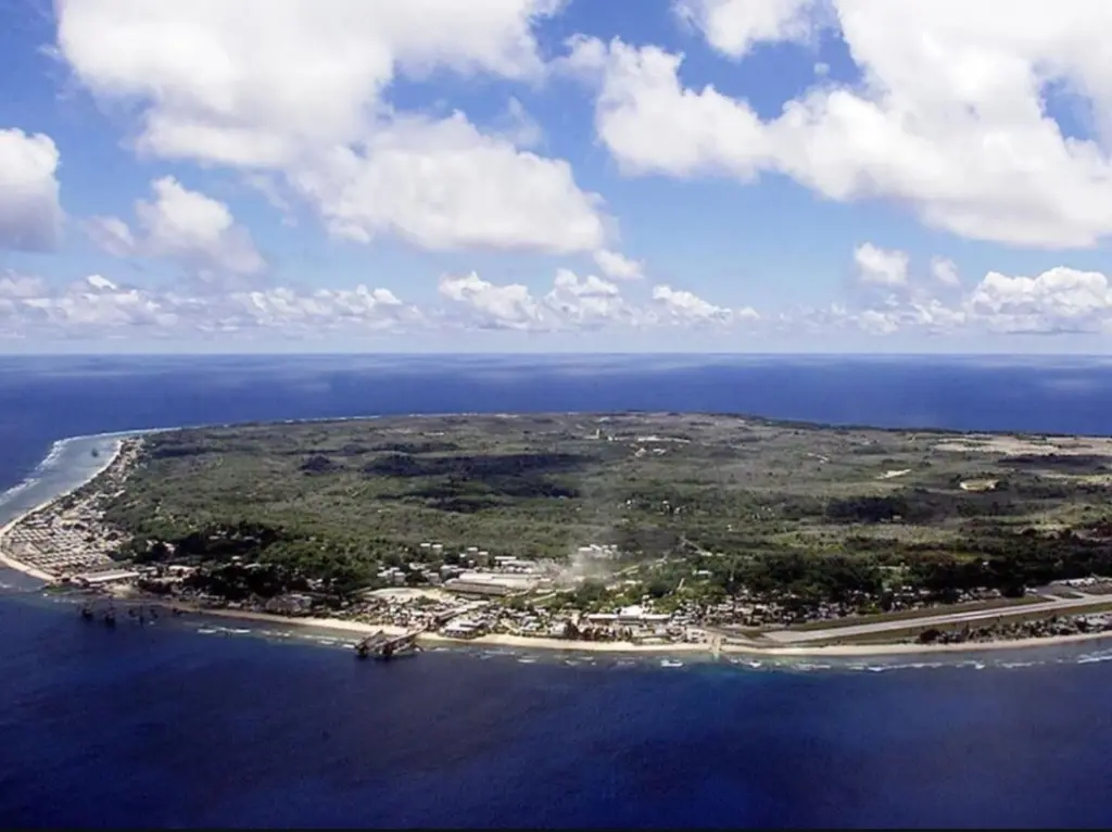 Nauru is a western Pacific Island sovereign state in Micronesia with a population of roughly 12,000 people. Source: MFA Serbia 