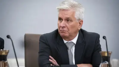 FOMC Majority Anticipates Fed Rate Cut in 2025