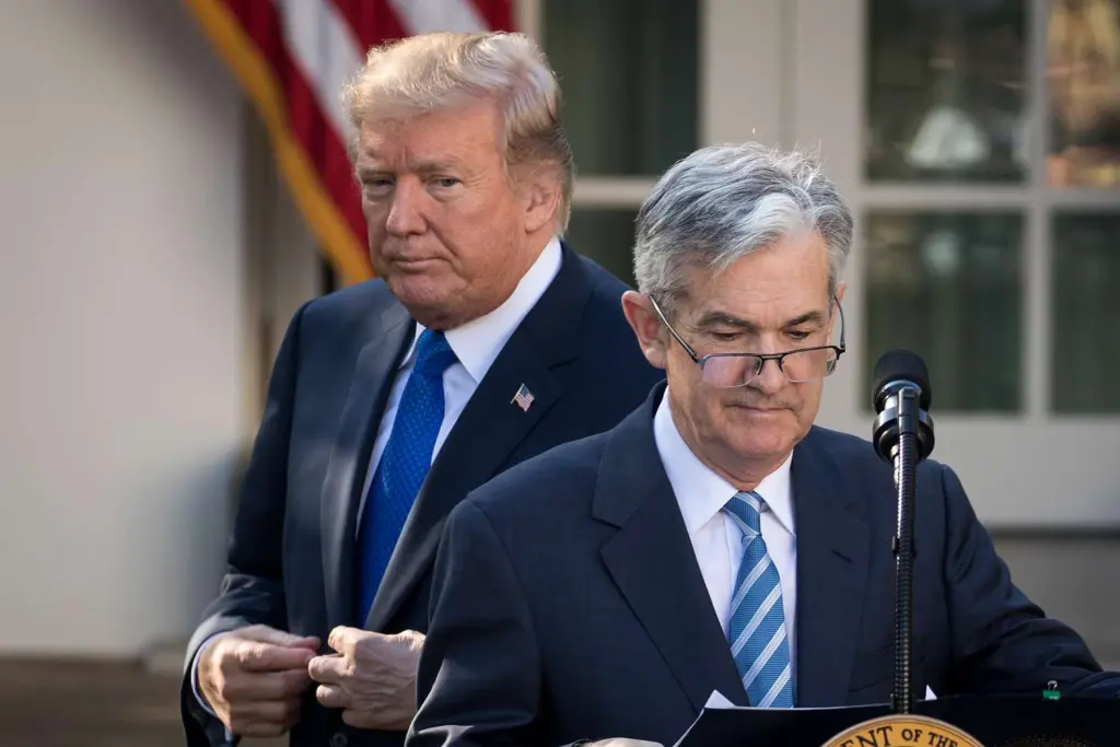 Trump Claims Fed’s Rate Cut Delay Is Likely Political