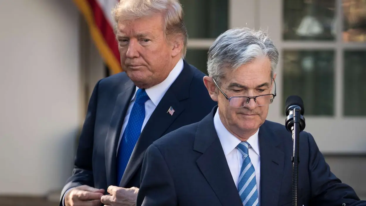 Trump Claims Fed’s Rate Cut Delay Is Likely Political