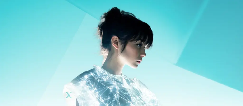 Emergence of Hybrid Physical-Digital Fashion on the Blockchain