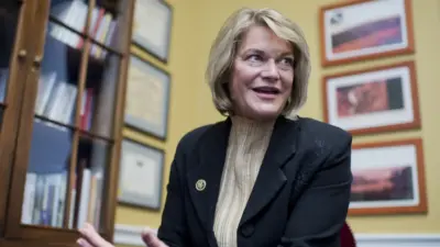 Senator Lummis Confident in 2025 Crypto Bill Passage