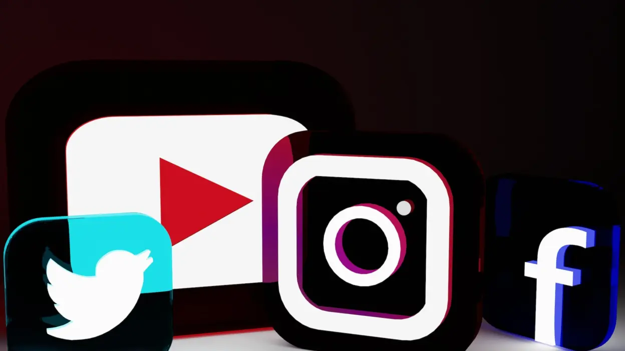 The Web3 Social Media Race: Who Will Dethrone Twitter & Instagram?