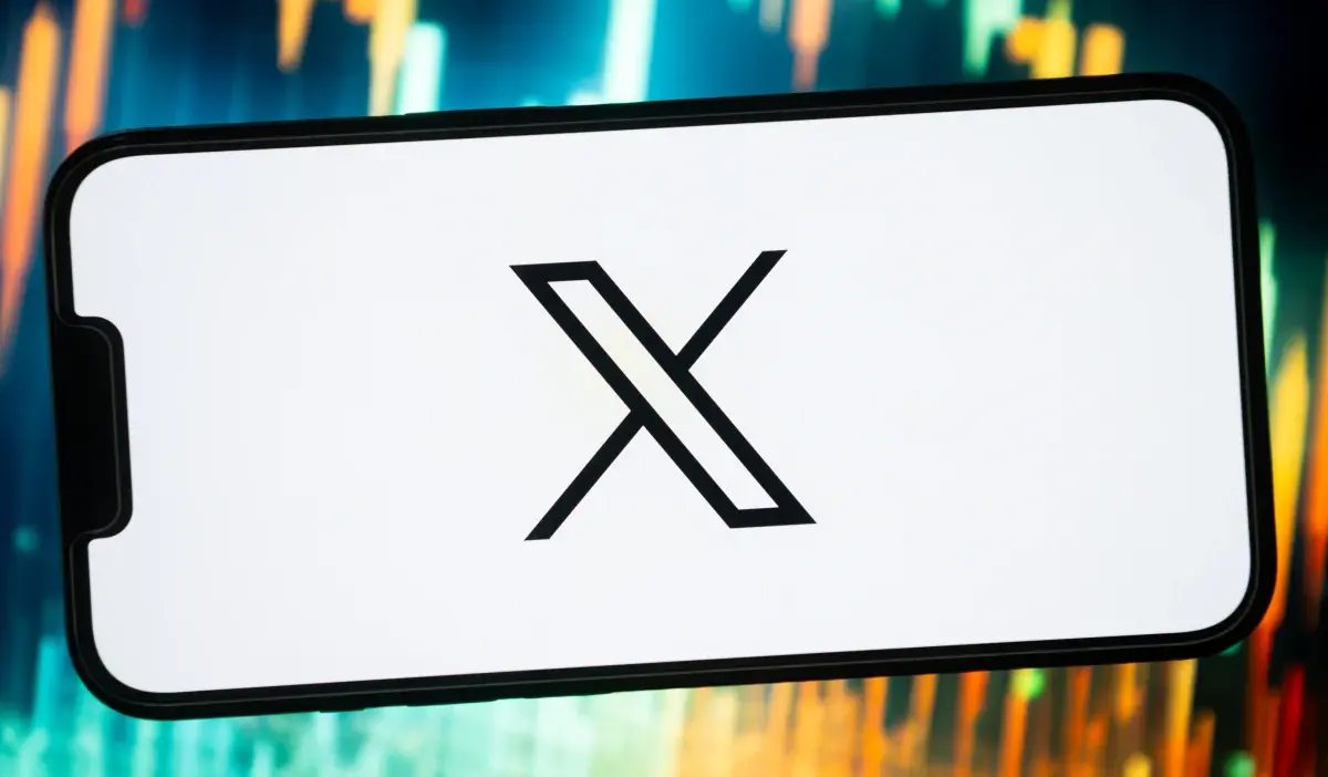 X Android App Decline Hurts Subscription Revenue